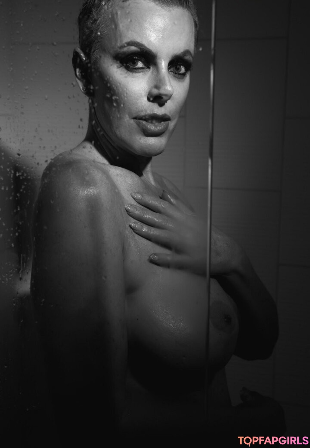 Foto desnuda filtrada de OnlyFans de Madame Elise #2 Foto desnuda filtrada de OnlyFans de Madame Elise #2