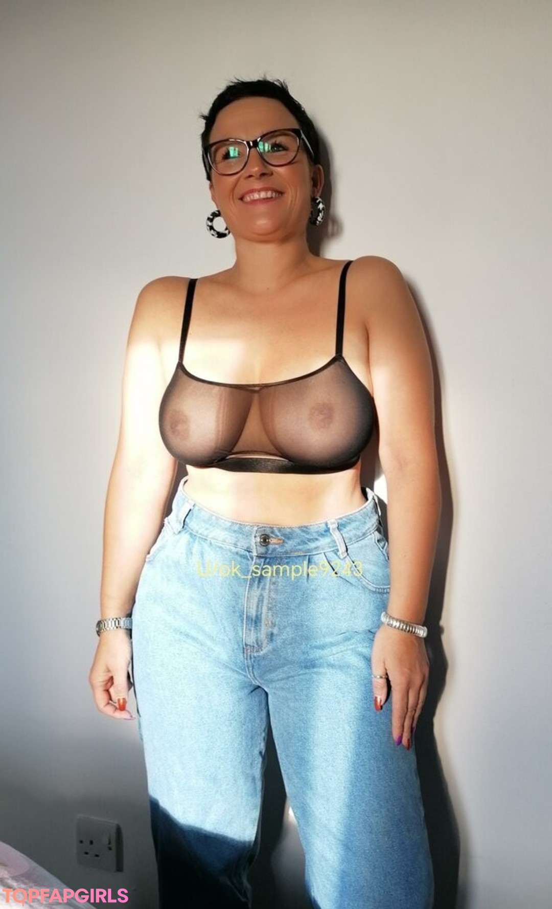 Foto desnuda filtrada de OnlyFans de Tiny With Tits #57 Foto desnuda filtrada de OnlyFans de Tiny With Tits #57