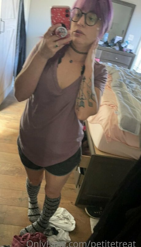 Foto desnuda filtrada de OnlyFans de Petitetreat