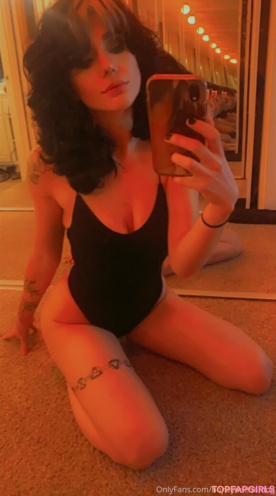 Foto desnuda filtrada de OnlyFans de Erinrileycos #38 Foto desnuda filtrada de OnlyFans de Erinrileycos #38