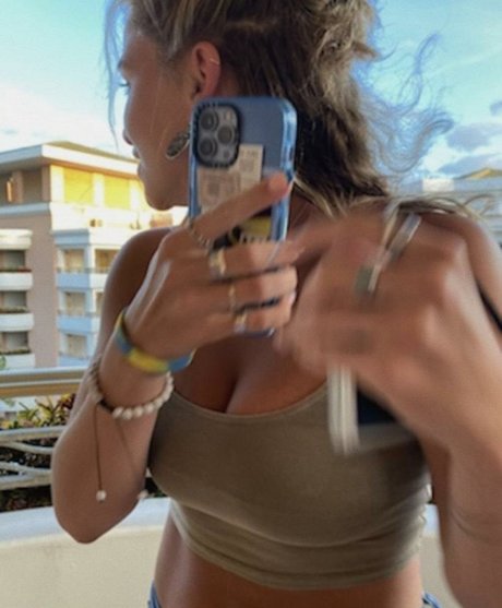 Foto desnuda filtrada de OnlyFans de Andreaposnerrr
