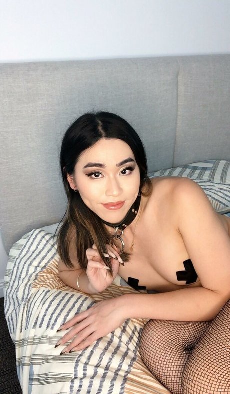 Khloe Kiss