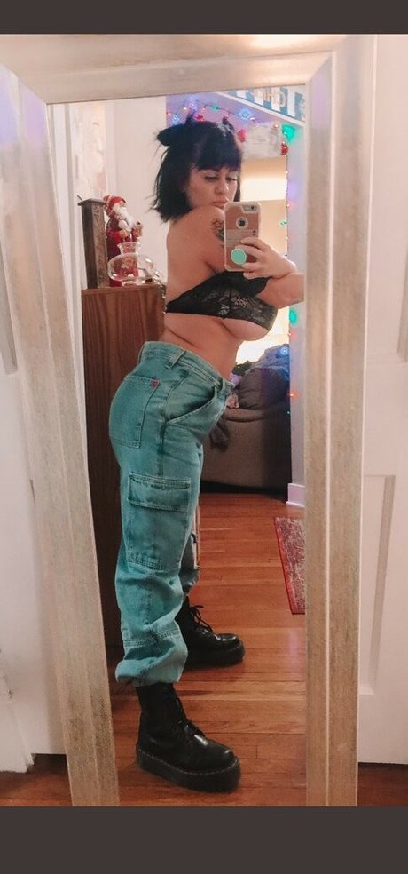Foto desnuda filtrada de OnlyFans de Succulentmami80