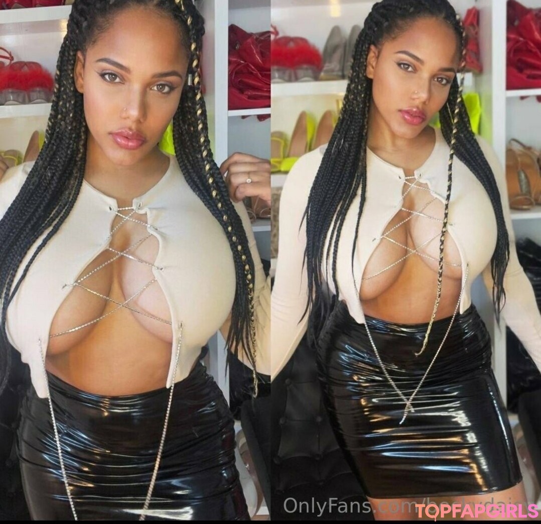 Foto desnuda filtrada de OnlyFans de Beckydaisy #17 Foto desnuda filtrada de OnlyFans de Beckydaisy #17