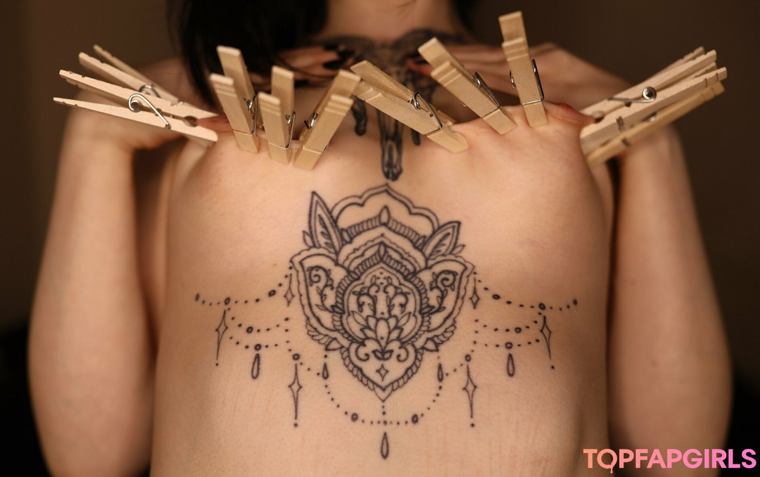 Foto desnuda filtrada de OnlyFans de Ravenalternative #183 Foto desnuda filtrada de OnlyFans de Ravenalternative #183