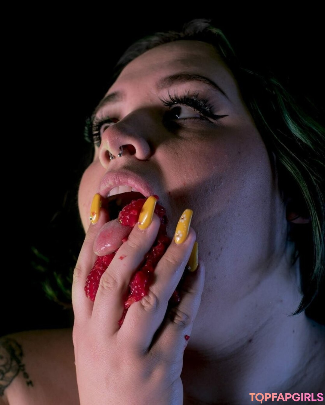 Foto desnuda filtrada de OnlyFans de Catalinahaldova #24 Foto desnuda filtrada de OnlyFans de Catalinahaldova #24