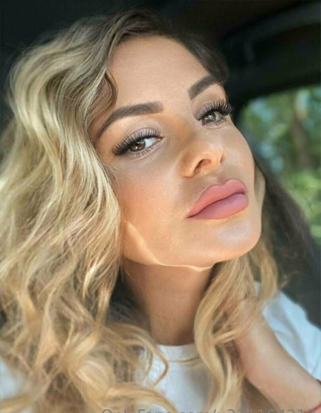 Foto desnuda filtrada de OnlyFans de Sophielovelight