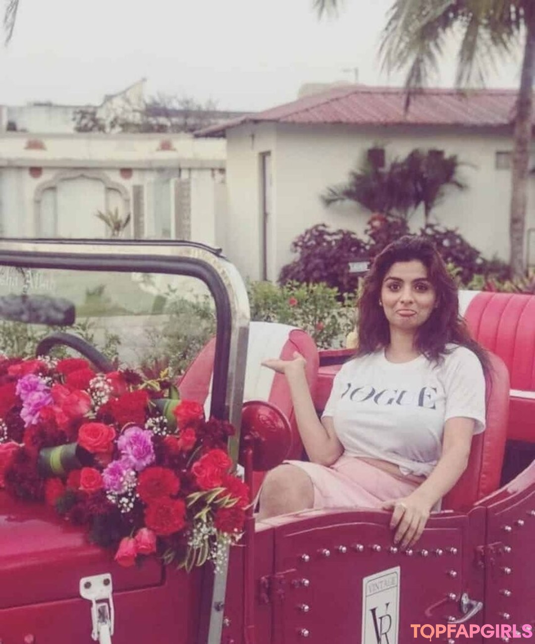 Foto desnuda filtrada de OnlyFans de Anveshi Jain #409 Foto desnuda filtrada de OnlyFans de Anveshi Jain #409