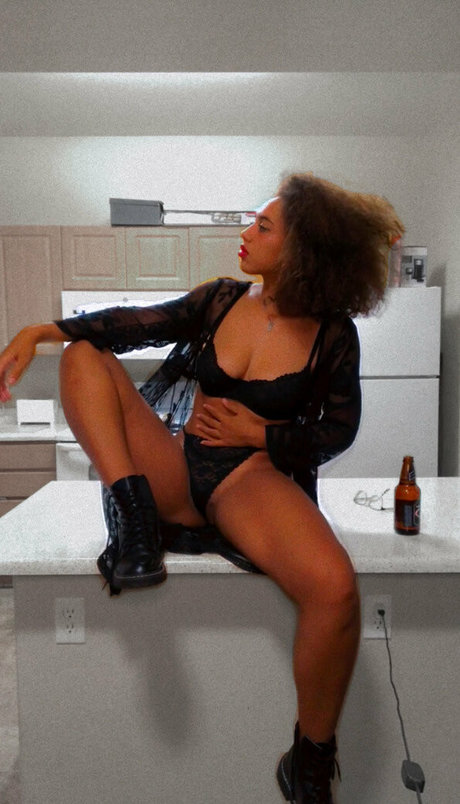 Foto desnuda filtrada de OnlyFans de Venusatone