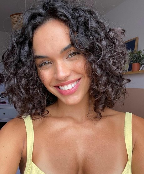 Giovana Cordeiro