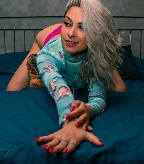 Emilia Kira