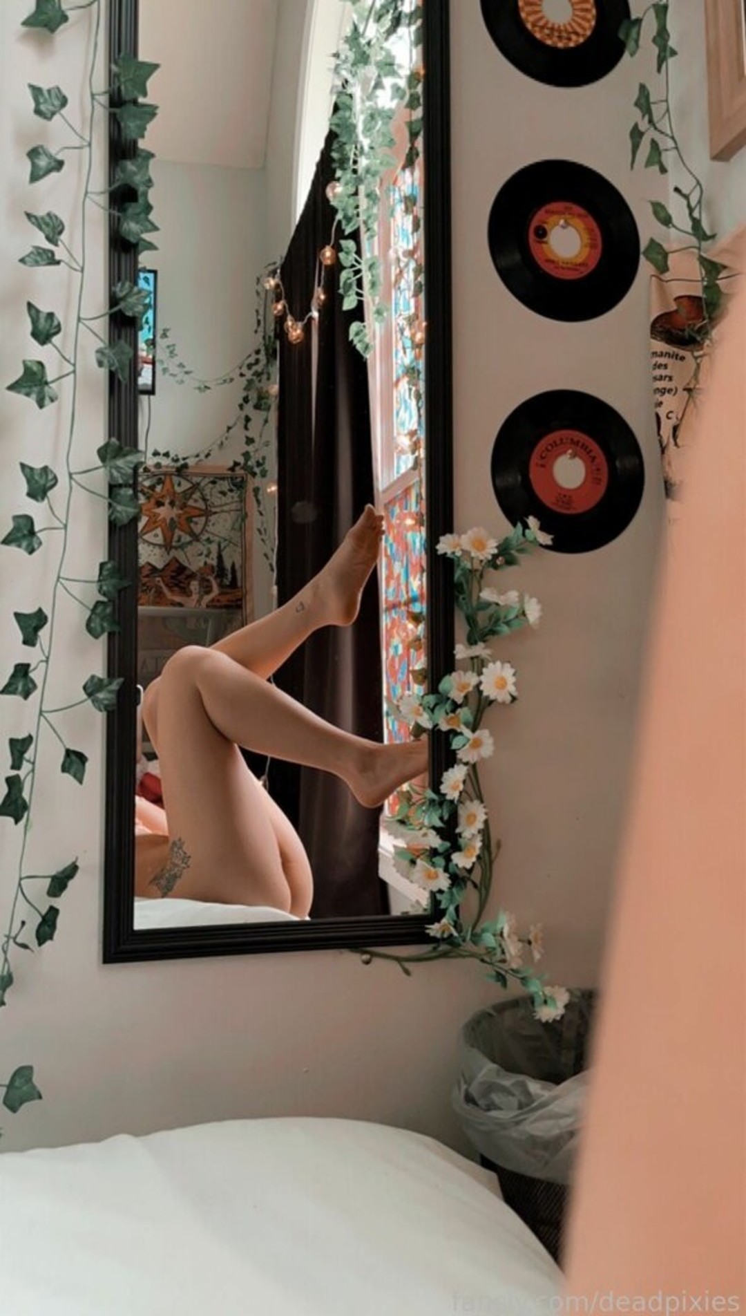 Foto desnuda filtrada de OnlyFans de Deadpixies #65 Foto desnuda filtrada de OnlyFans de Deadpixies #65