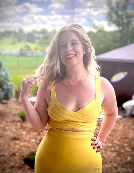 Curvy_Krysta