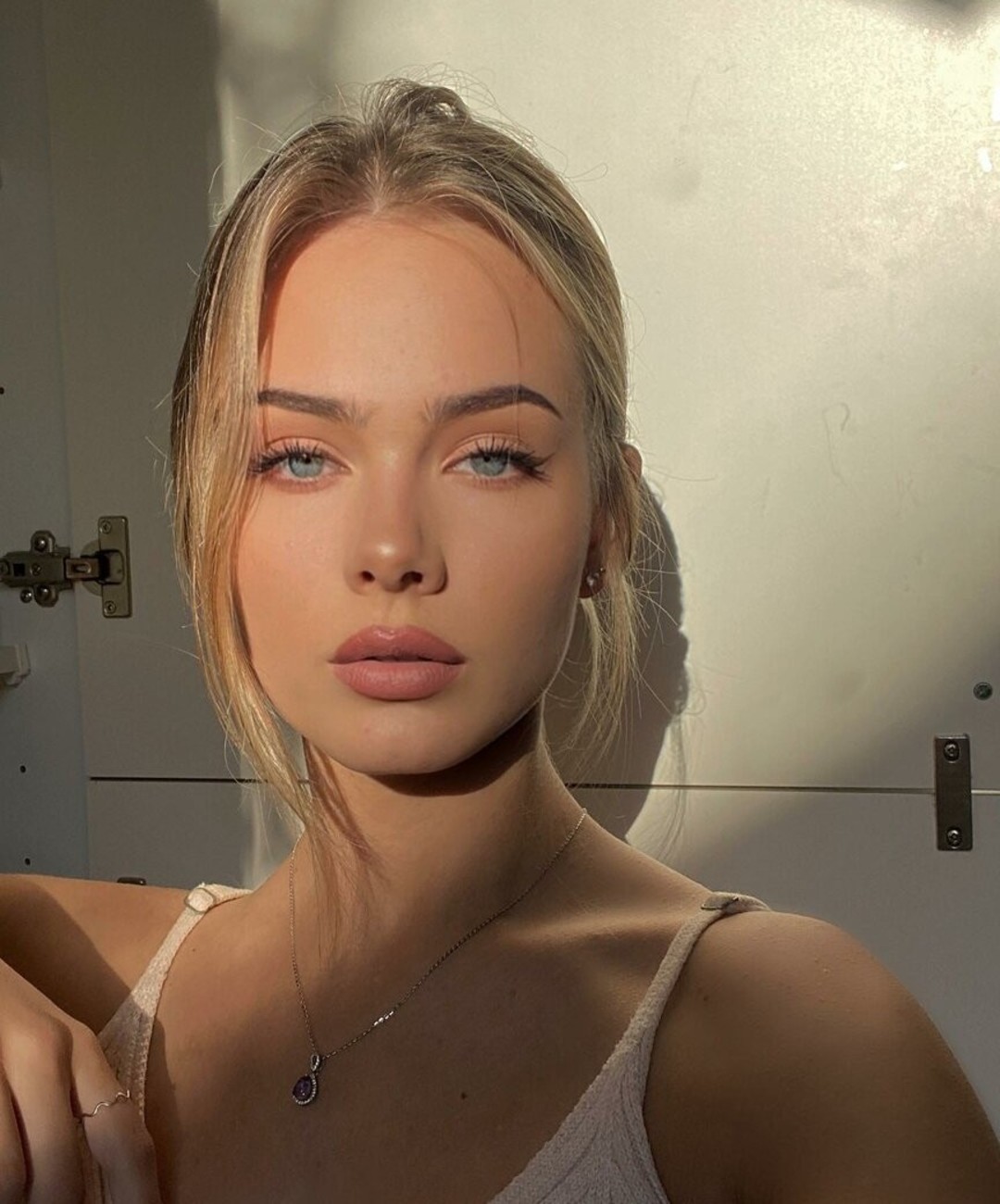 Foto desnuda filtrada de OnlyFans de Sara Crumbleleg #16 Foto desnuda filtrada de OnlyFans de Sara Crumbleleg #16