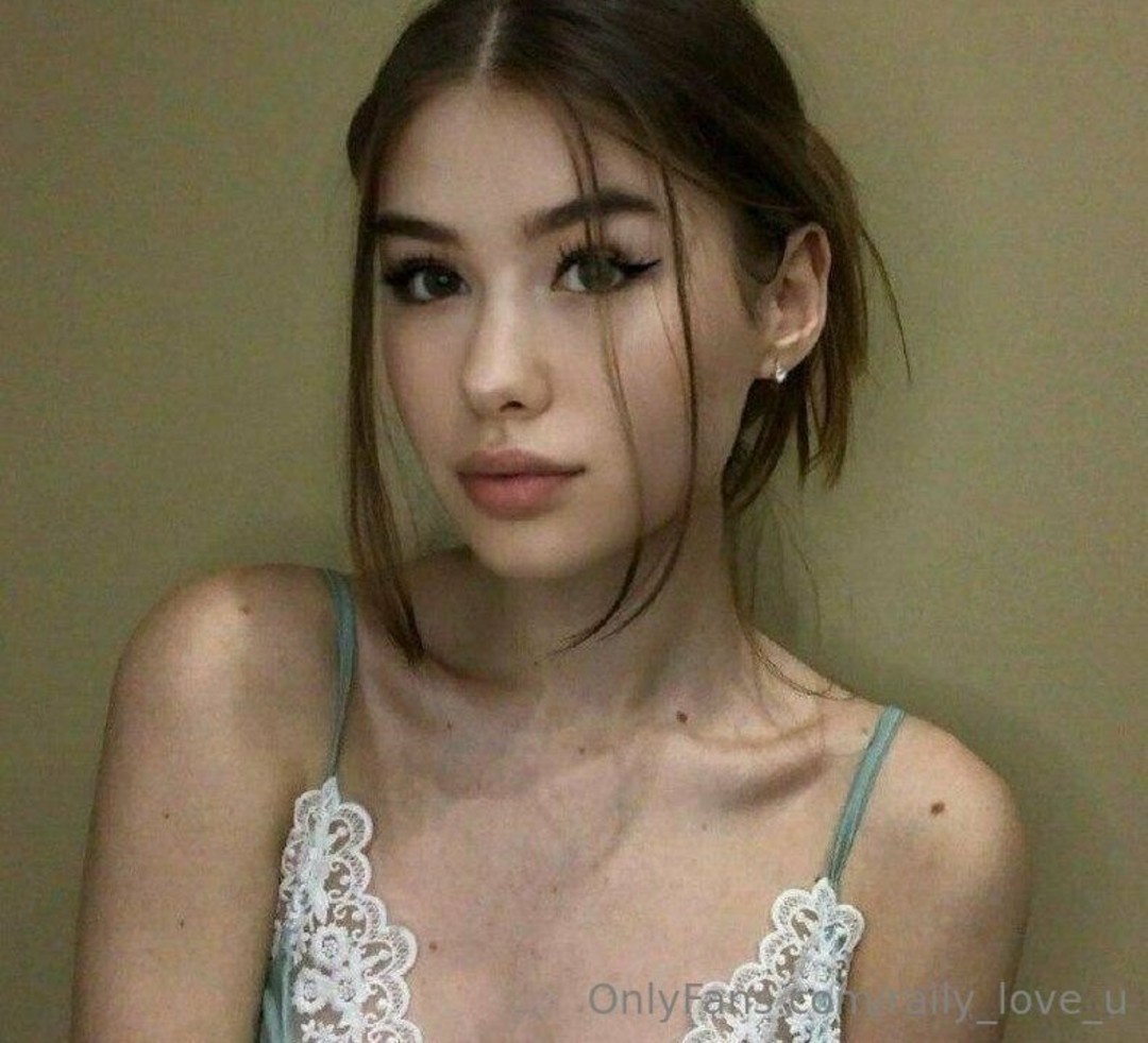 Foto desnuda filtrada de OnlyFans de Railyloveu #95 Foto desnuda filtrada de OnlyFans de Railyloveu #95