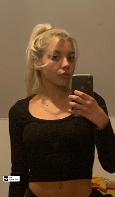 Foto desnuda filtrada de OnlyFans de Linemettler