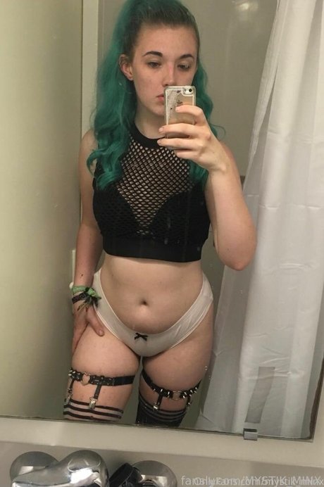 Foto desnuda filtrada de OnlyFans de Mystikminx