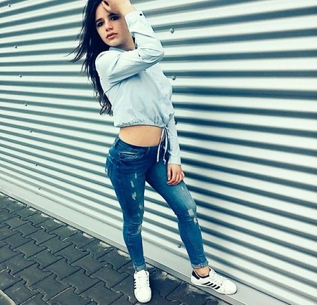 Foto desnuda filtrada de OnlyFans de Denisa R Maria