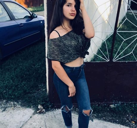 Denisa R Maria