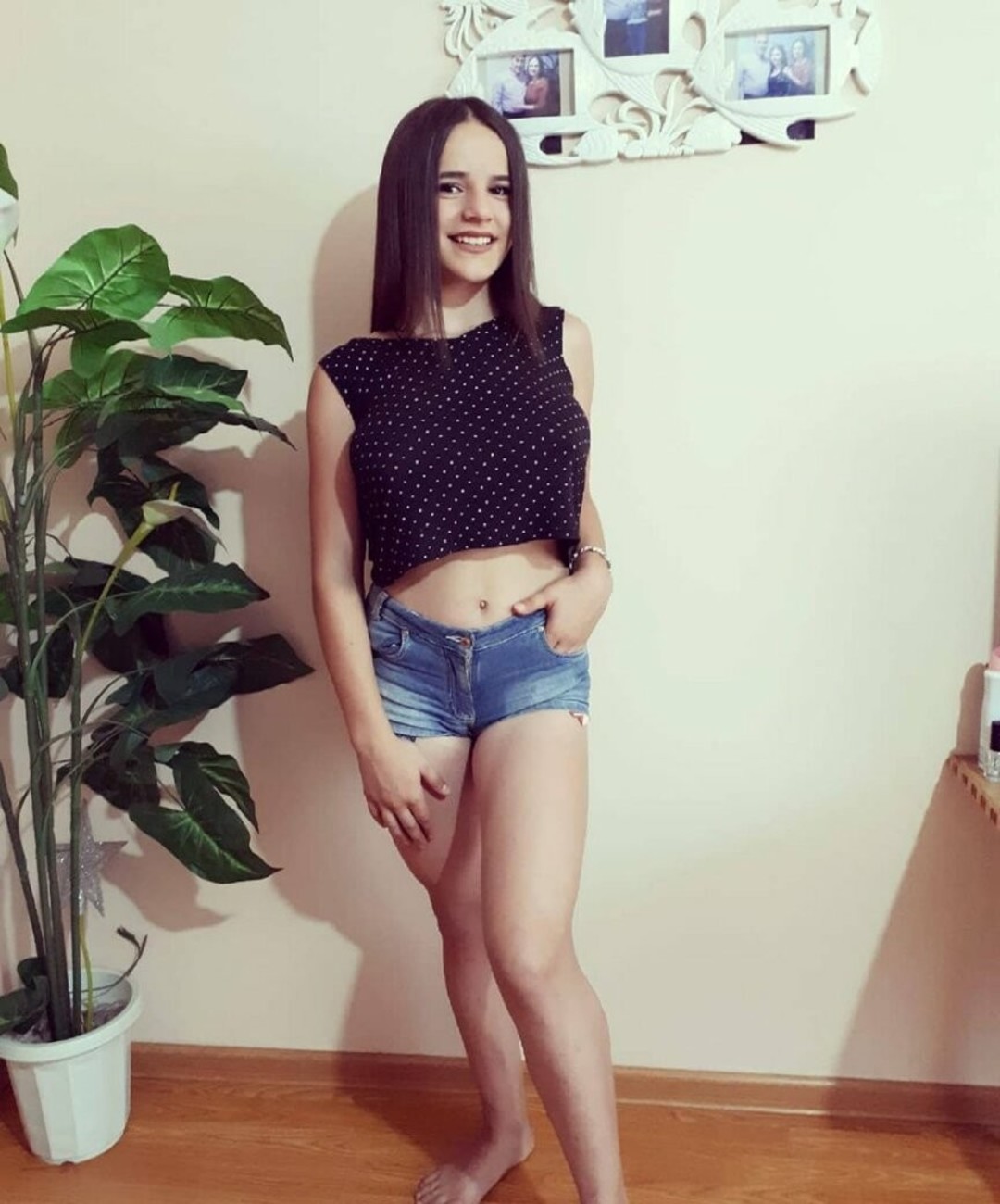 Foto desnuda filtrada de OnlyFans de Denisa R Maria #68 Foto desnuda filtrada de OnlyFans de Denisa R Maria #68