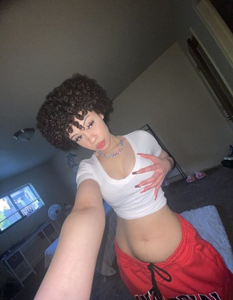 Foto desnuda filtrada de OnlyFans de Gothxmyaa