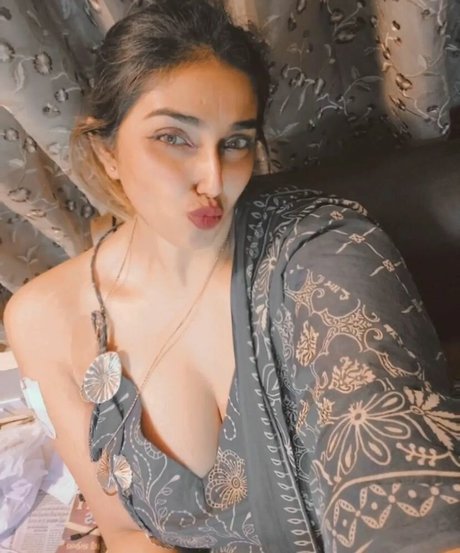 Foto desnuda filtrada de OnlyFans de Nayoni Dutta