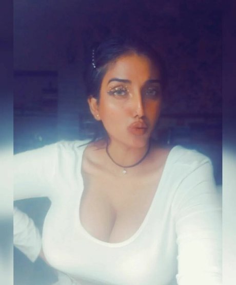 Nayoni Dutta