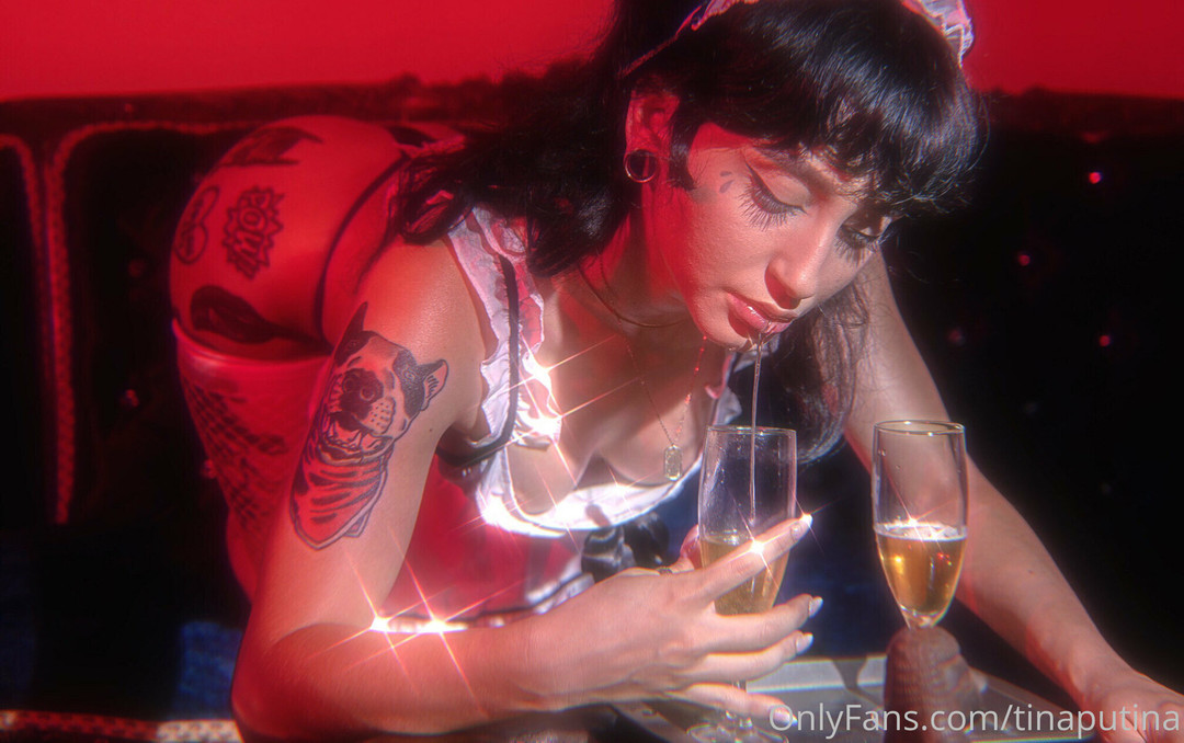 Foto desnuda filtrada de OnlyFans de Tinaputina #18 Foto desnuda filtrada de OnlyFans de Tinaputina #18