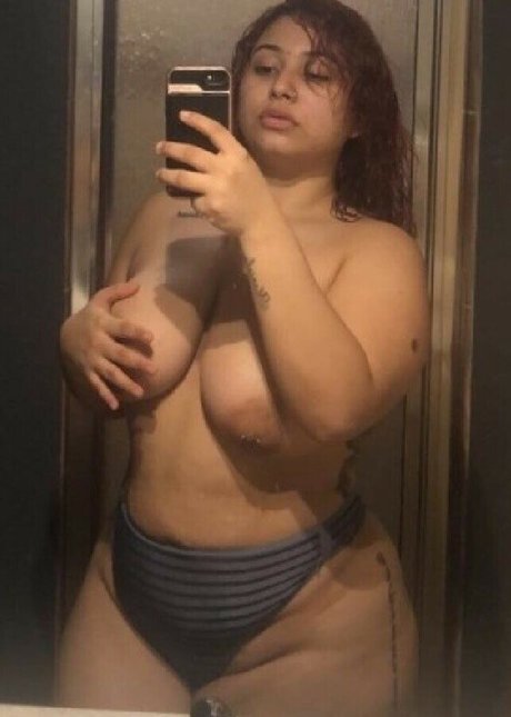 Foto desnuda filtrada de OnlyFans de Yagirlj69