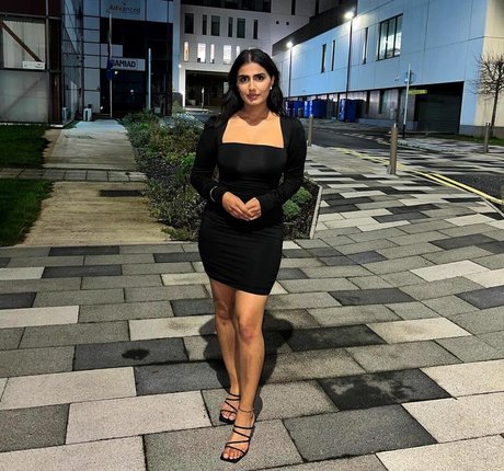 Foto desnuda filtrada de OnlyFans de Tindy Kaur