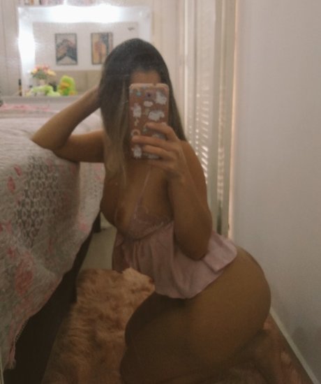 Nayara Stripper