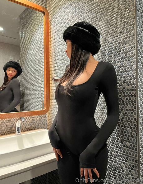 Foto desnuda filtrada de OnlyFans de Allydsworld