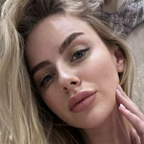 Foto desnuda filtrada de OnlyFans de Sweetblondelove