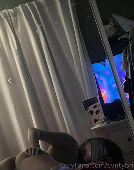 Foto desnuda filtrada de OnlyFans de Cvntybri