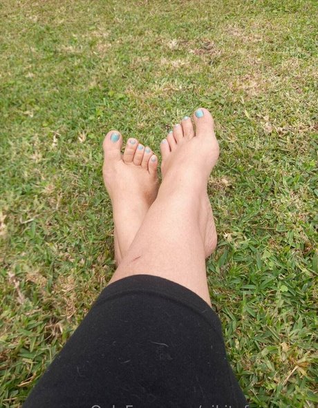 Nikitafeistyfeet
