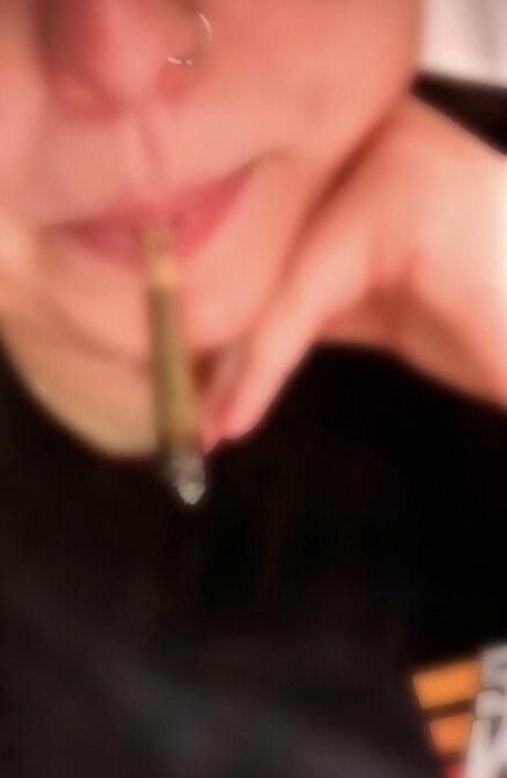 Foto desnuda filtrada de OnlyFans de Sofiathethirst