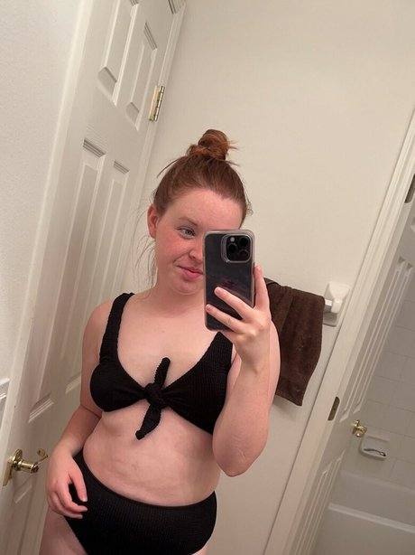 Foto desnuda filtrada de OnlyFans de Bekaaahhh