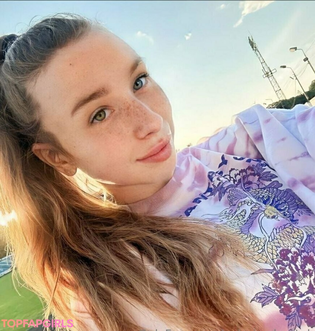 Foto desnuda filtrada de OnlyFans de Valeriechantal #114 Foto desnuda filtrada de OnlyFans de Valeriechantal #114