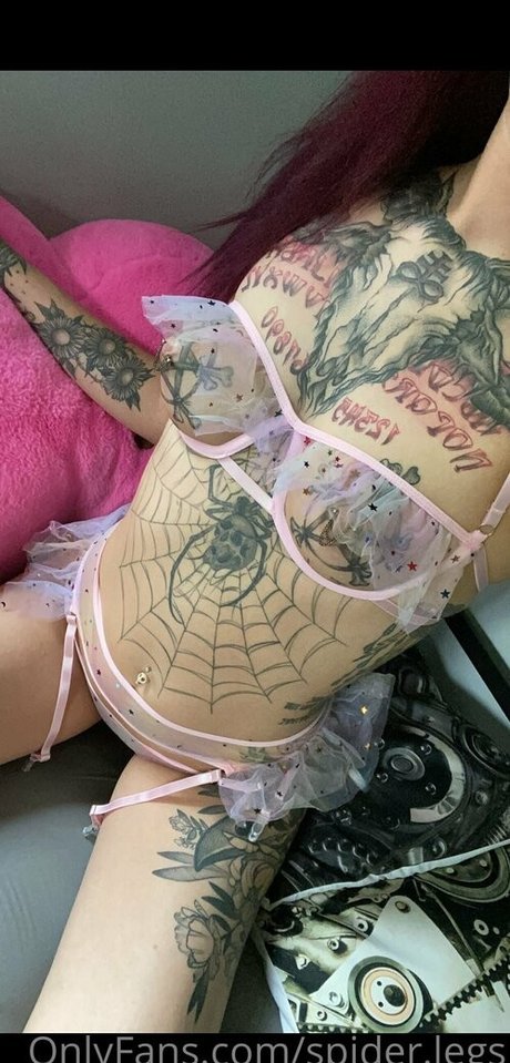 Foto desnuda filtrada de OnlyFans de Spiderlegs
