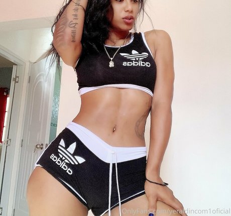 Foto desnuda filtrada de OnlyFans de Yeraldincom1oficial