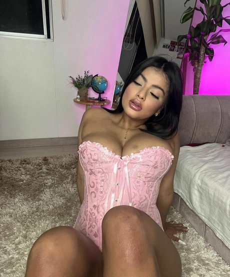 Foto desnuda filtrada de OnlyFans de Carameloxox