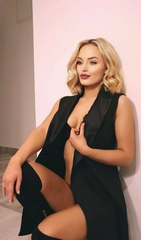 Blondeanna