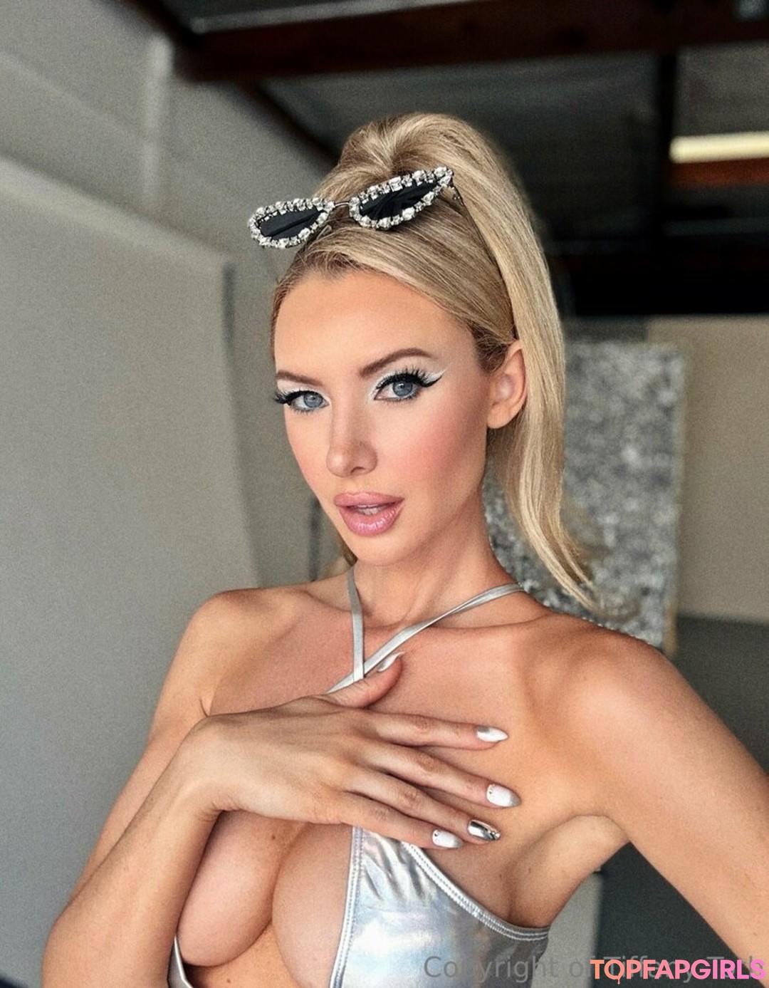 Foto desnuda filtrada de OnlyFans de Tiffanytoth #6 Foto desnuda filtrada de OnlyFans de Tiffanytoth #6