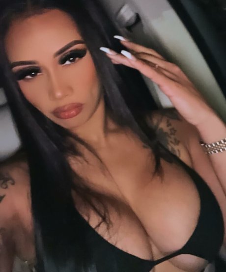 Foto desnuda filtrada de OnlyFans de Jazzymotheissuee