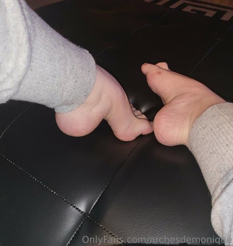Foto desnuda filtrada de OnlyFans de Archesdemonique