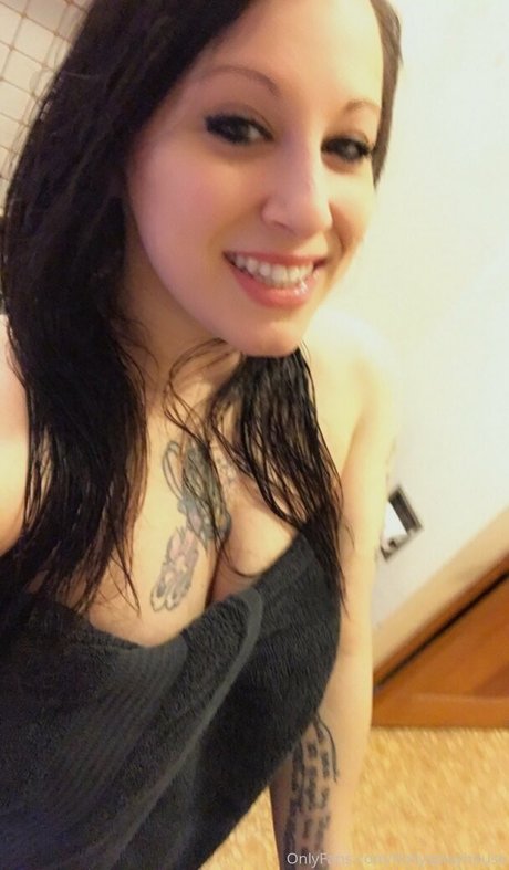 Foto desnuda filtrada de OnlyFans de Hollyfree
