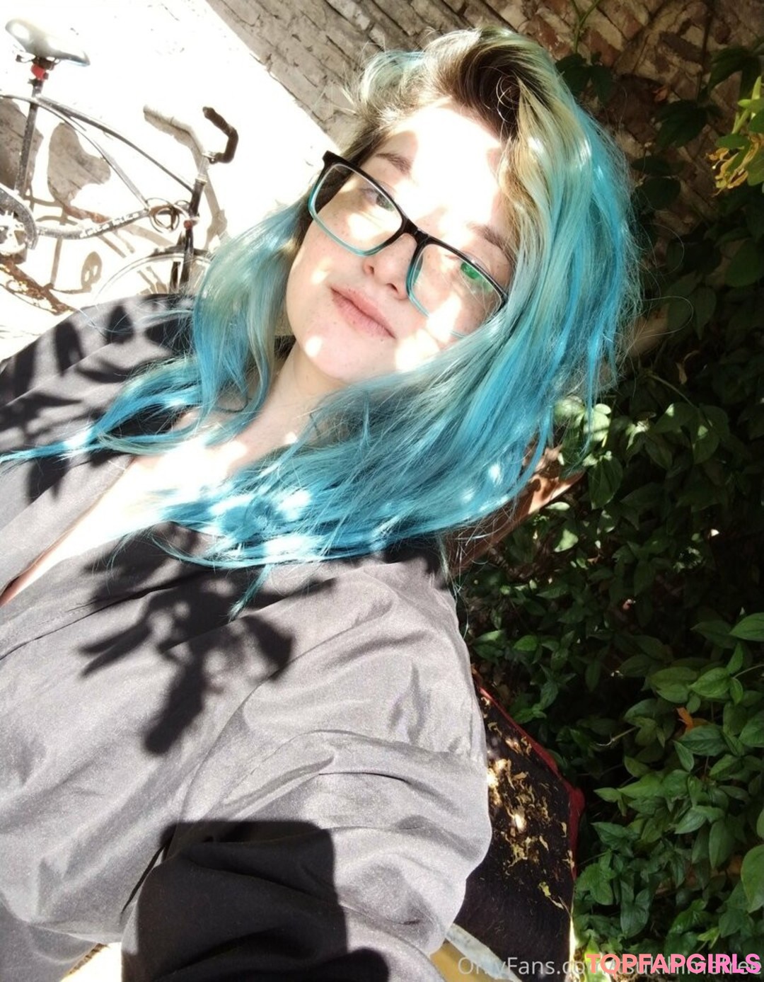 Foto desnuda filtrada de OnlyFans de Geekgirl420 #1 Foto desnuda filtrada de OnlyFans de Geekgirl420 #1