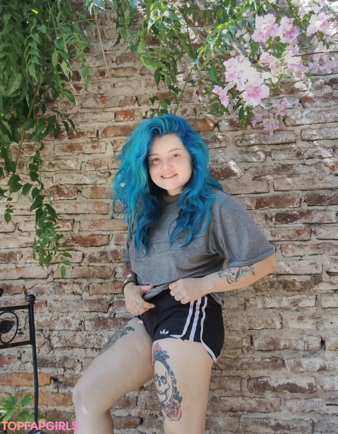 Foto desnuda filtrada de OnlyFans de Geekgirl420 #19 Foto desnuda filtrada de OnlyFans de Geekgirl420 #19