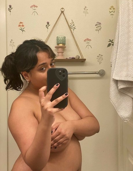 Foto desnuda filtrada de OnlyFans de Spookyshah