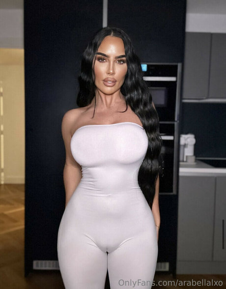 Foto desnuda filtrada de OnlyFans de Arabella Lajares